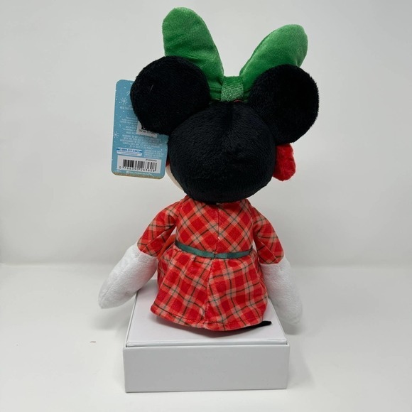 Disney 2022 Holiday Minnie Mouse 15" Plush Macy's Snowflake Earmuffs Collectable - Picture 5 of 13